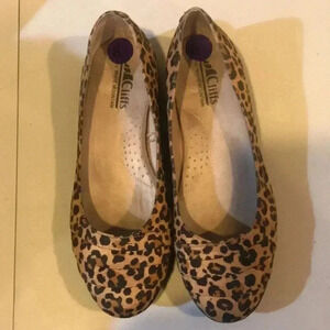 Cliffs by White Mountain Cloth Animal Print Ballet Flats w/Soft Footbed-Sz 8.5
